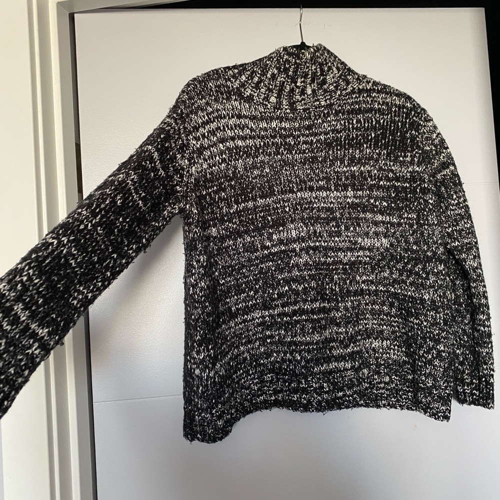 Knit sweater ❤️❤️ REDUCED TO SELL QUICK❤️❤️